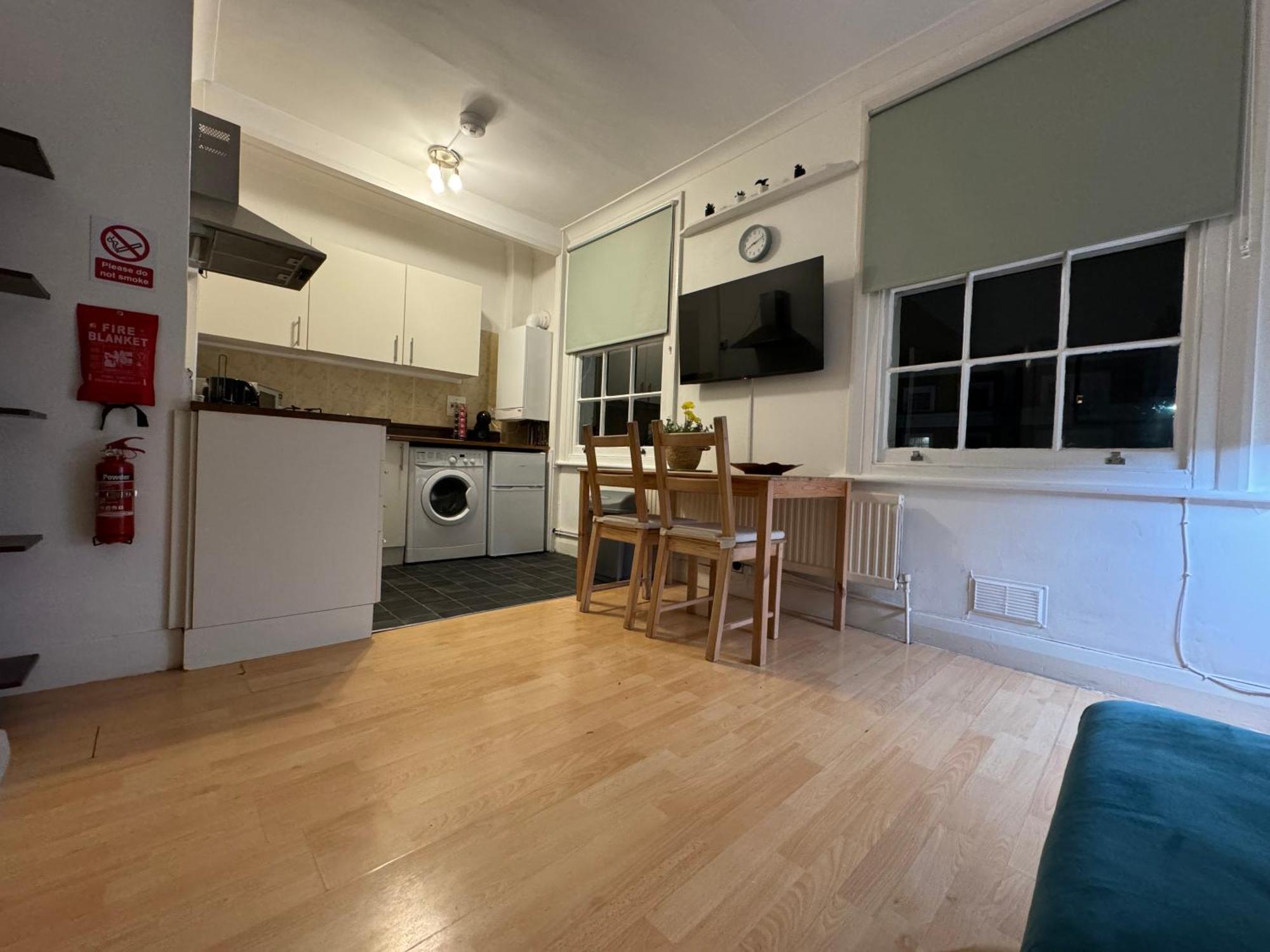 Prime Location Apartamento In Camden Town Londen Buitenkant foto