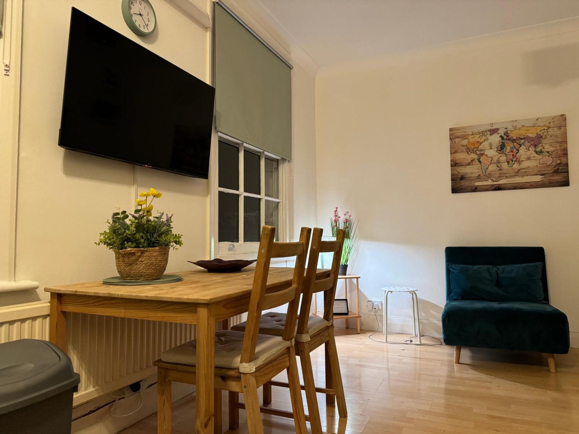 Prime Location Apartamento In Camden Town Londen Buitenkant foto