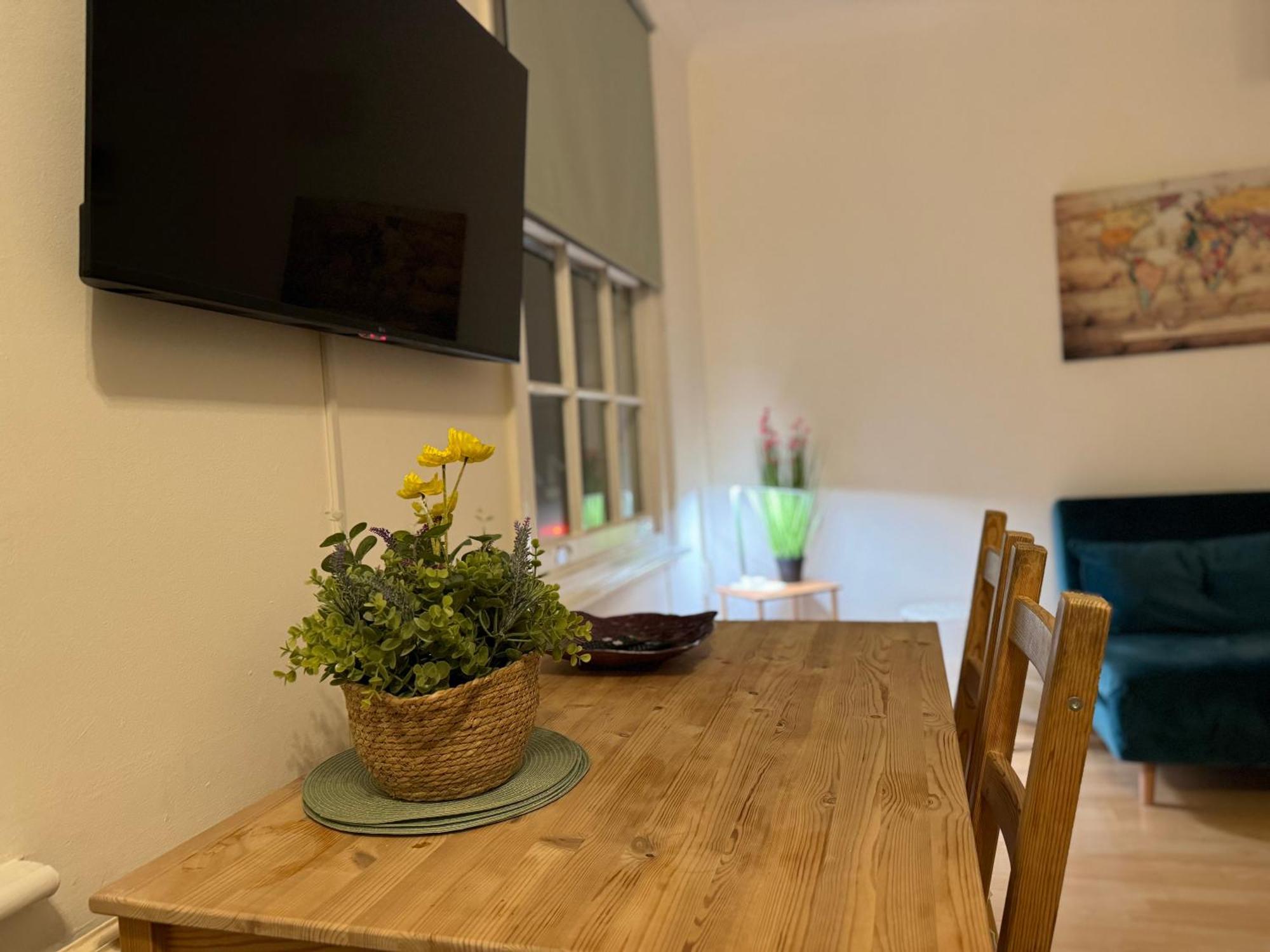 Prime Location Apartamento In Camden Town Londen Buitenkant foto